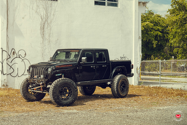 Фото дисков Vossen LC3-01 Черный сатин на Jeep Gladiator II (JT)