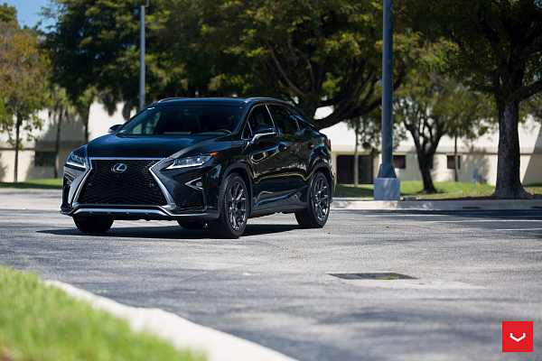 Фото дисков Vossen VFS-6 Глянцевый графит на Lexus RX IV