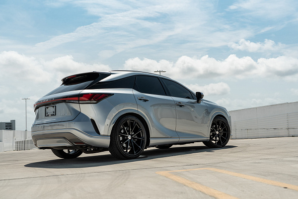 Фото дисков HRE P204 Черный сатин на Lexus RX V