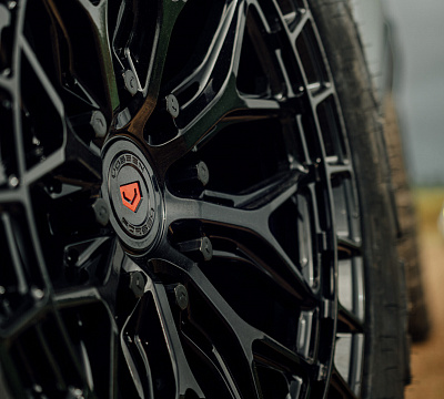 Фото дисков Vossen LC3-01 на GMC Hummer EV