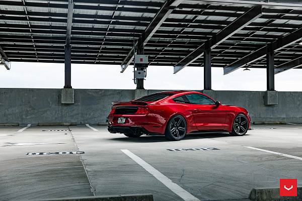 Фото дисков Vossen HF-1 Алмазная проточка на Ford Mustang VI