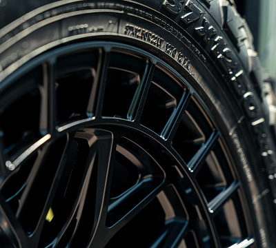 Vossen HFX-1 (8-Lug)