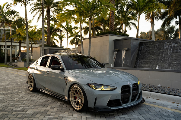 Фото дисков Strasse Wheels SM5R-FF Deep Concave FS Сатиновая шампань на BMW 3/M3 (G2x/G80)
