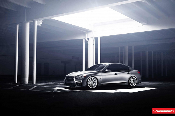 Фото дисков Vossen CVT Серебро на Infiniti Q50