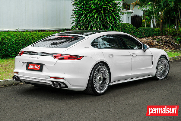 Фото дисков Vossen S17-16 Глянцевый лак на Porsche Panamera II