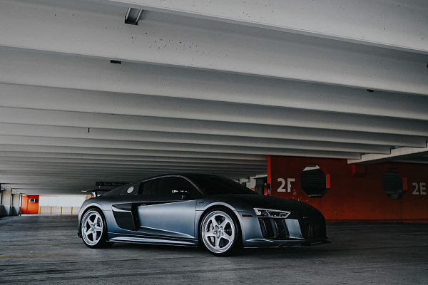 Audi R8