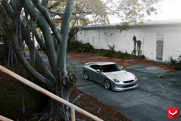 Фото дисков Vossen CV5 Серебро на Nissan GT-R