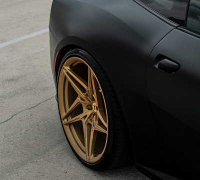 Фото дисков Anrky S1-X3 на Ferrari GTC4Lusso