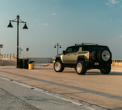 Фото дисков Vossen LCX-04 на GMC Hummer EV