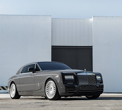 Фото дисков HRE 501M на Rolls-Royce Phantom