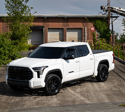 Фото дисков Vossen HF6-4 на Toyota Tundra III