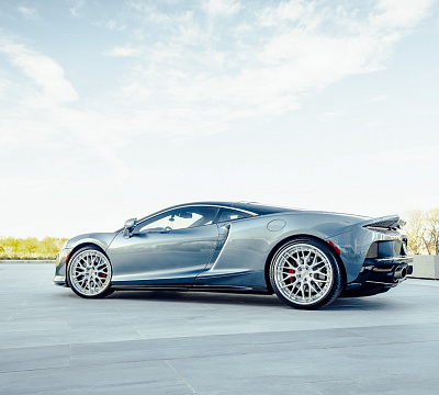 Фото дисков Strasse Wheels SV10M Deep Concave FS на McLaren 650S