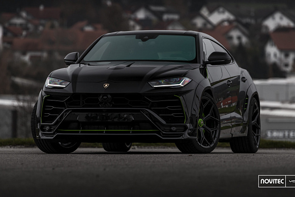 Фото дисков NOVITEC NL4 Черный глянец на Lamborghini Urus