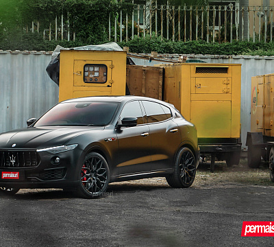 Фото дисков Vossen HF-2 на Maserati Levante