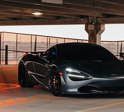 Фото дисков Brixton Forged CM6-R на McLaren 720S