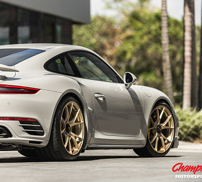 Фото дисков Vossen RS74 на Porsche 911 VII