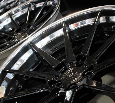 Strasse Wheels R10 Deep Concave FS