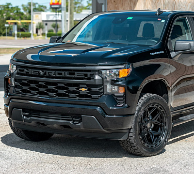 Фото дисков 4PLAY 4P55 на Chevrolet Silverado IV