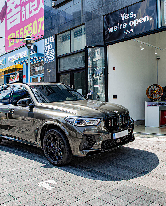 Фото дисков HF-5 Черный сатин на BMW X5/X5 M (G05/G18/F95)
