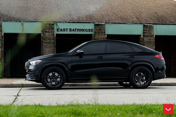 Фото дисков Vossen HF-5 Черный глянец на Mercedes-Benz GLE II