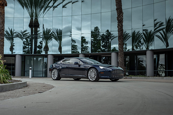 Фото дисков HRE P200 Глянцевый лак на Aston Martin Rapide 2