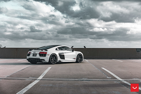 Фото дисков Vossen HF-5 Черный глянец на Audi R8 (4S)