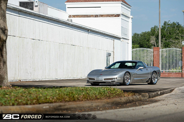Фото дисков BC Forged LE81 // MLE81 Глянцевый тонированный лак на Chevrolet Corvette C5