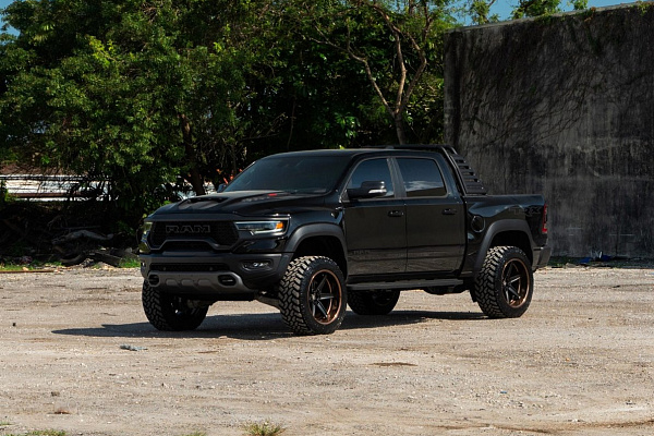 Фото дисков Anrky AN36-S Черный сатин на Ram 1500 V
