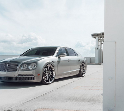 Фото дисков Anrky AN13 на Bentley Flying Spur II