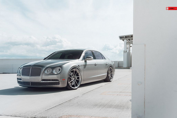 Фото дисков Anrky AN13 Глянцевый тонированный лак на Bentley Flying Spur II