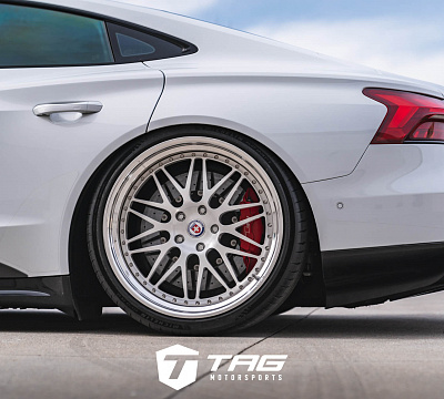 Фото дисков HRE 540C на Audi E-tron GT