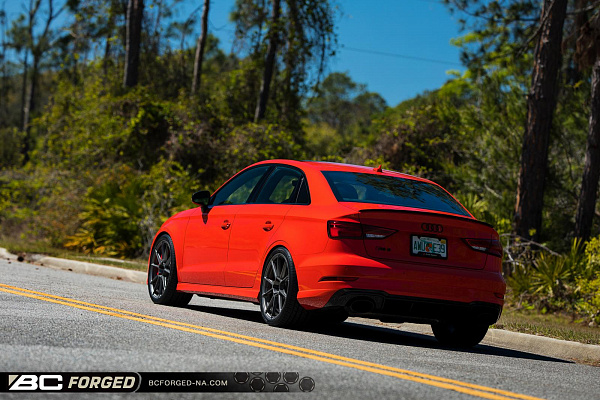 Фото дисков BC Forged EH182 Матовый графит на Audi A/S/RS 3 (8V)