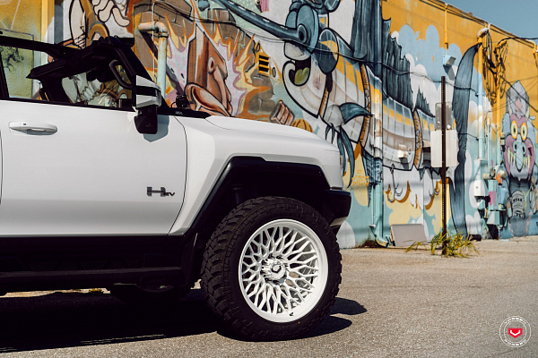 Фото дисков Vossen GNX-02 Белый глянец на GMC Hummer EV