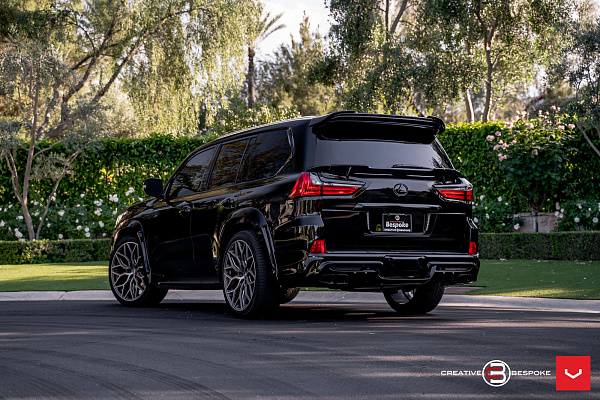 Фото дисков Vossen HF-2 Сатиновый графит на Lexus LX III