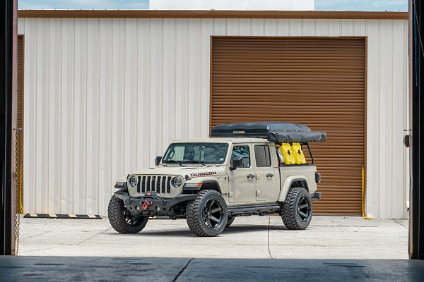 Фото дисков 4PLAY 4P63 Черный глянец на Jeep Gladiator II (JT)