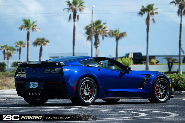 Фото дисков BC Forged TD01 Матовый графит на Chevrolet Corvette C7