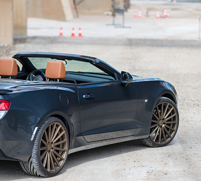 Фото дисков Vossen VFS-2 на Chevrolet Camaro V