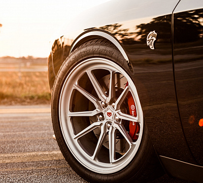 Фото дисков Vossen ML-X2 на Dodge Challenger III