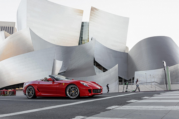 Фото дисков HRE S101 Глянцевый темный лак на Ferrari 599