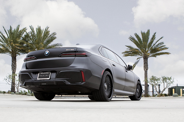 BMW I7 