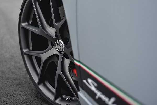 Фото дисков HRE P101 Сатиновый графит на Lamborghini Gallardo