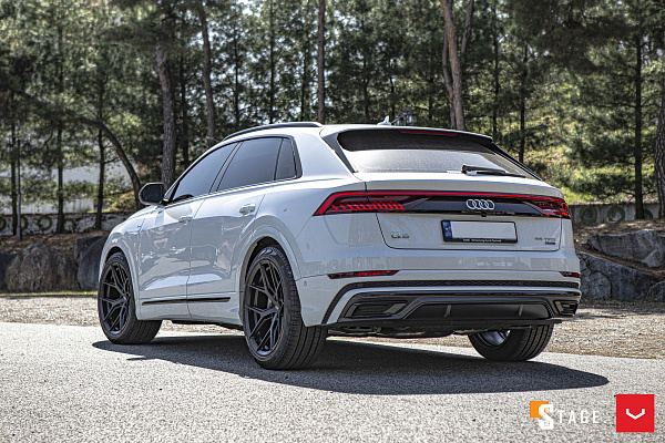 Фото дисков Vossen HF-5 Черный сатин на Audi Q8
