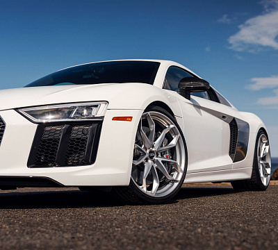 Фото дисков HRE P201 на Audi R8 (4S)