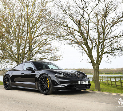 Фото дисков Vossen HF-4T на Porsche Taycan I