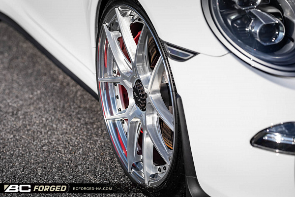 Фото дисков BC Forged HCA381 Глянцевый лак на Porsche 911 VII