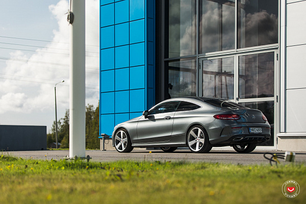 Фото дисков Vossen CG-210 Глянцевый лак на Mercedes-Benz C-Class (W205)