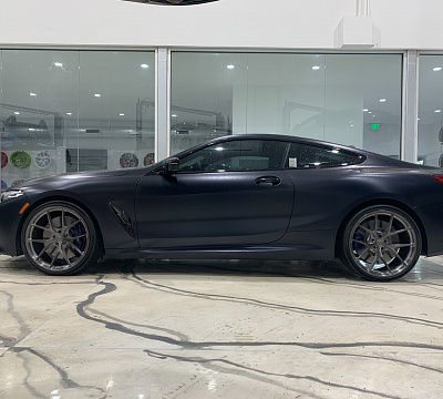 Фото дисков HRE P101 на BMW 8/M8