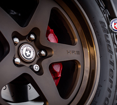 Фото дисков HRE 527 на Jeep Wrangler IV (JL)