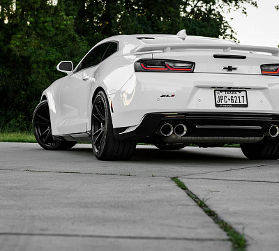 Фото дисков HRE FF04 на Chevrolet Camaro VI
