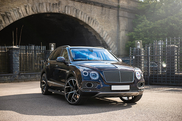 Фото дисков Kahn Type 54 Алмазная проточка на Bentley Bentayga